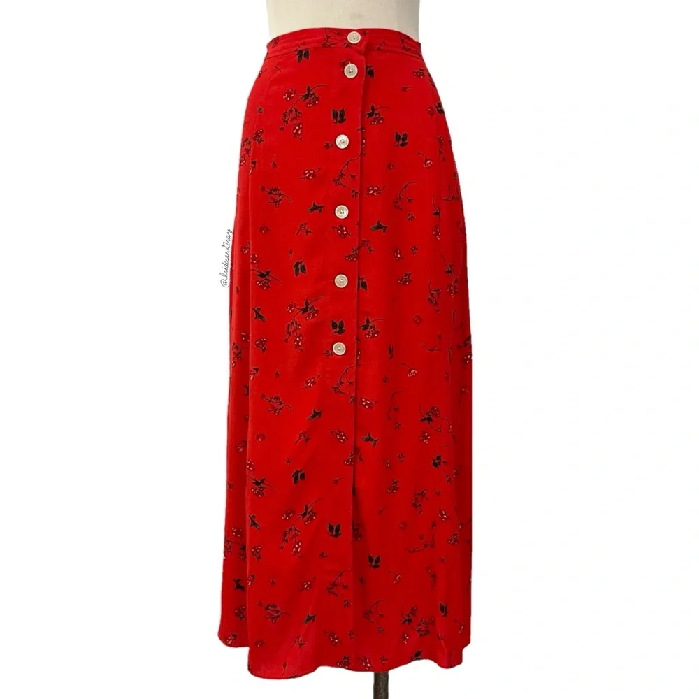 Aritzia- Wilfred Amelie Skirt in Flame Scarlet Size 2.
